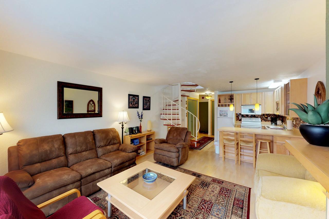Brighton Condo #208 Гирдвуд Экстерьер фото