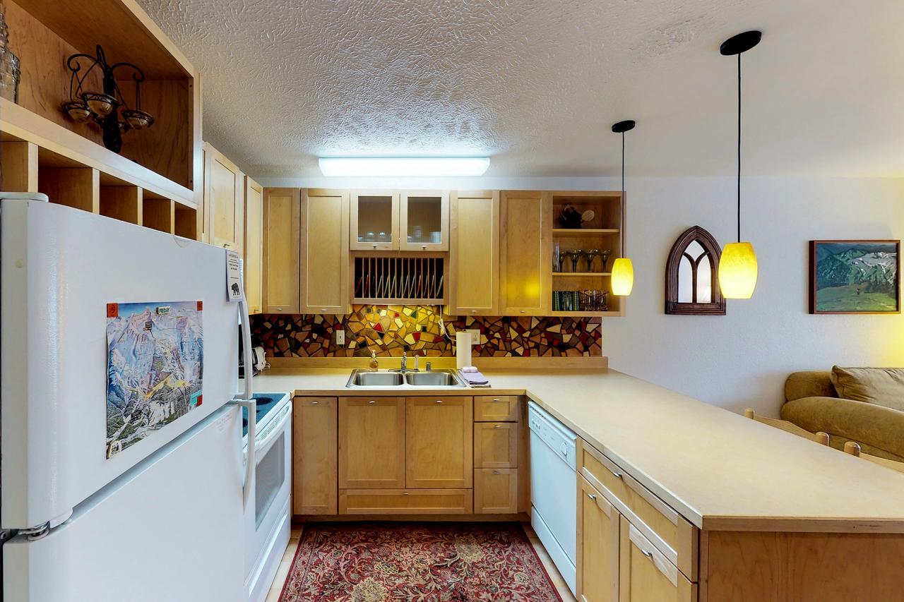 Brighton Condo #208 Гирдвуд Экстерьер фото